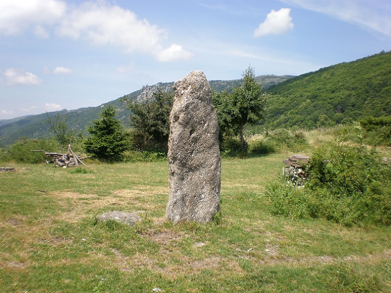 Menhir du Col-de-Mouzoules 2