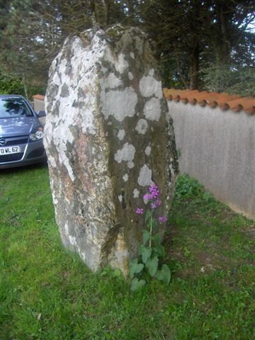 Click for full size image of Alban menhir (PID:72885) Alban menhir