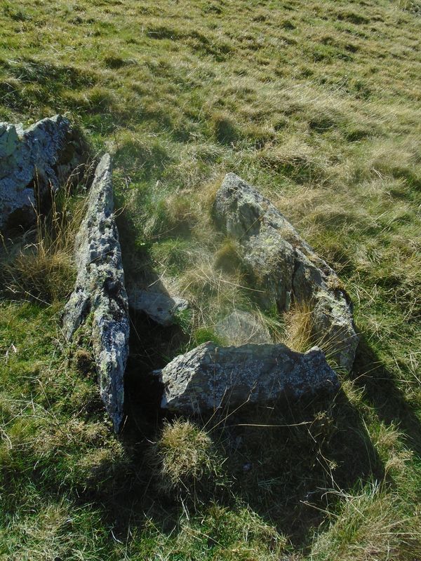 Saux burial chamber