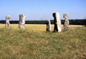 Click for full size image of Cromlech dit Les-Sept-Bonnettes (PID:148727) Cromlech dit Les-Sept-Bonnettes