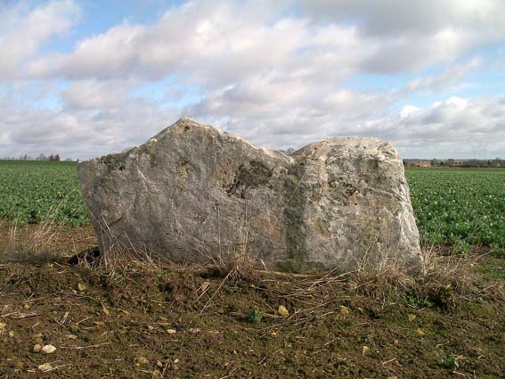 Click for full size image of Menhir de la Grurie (PID:74021) Menhir de la Grurie