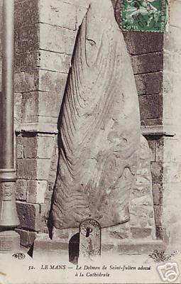 Click for full size image of Menhir dit Pierre Saint-Julien (PID:39438) Menhir dit Pierre Saint-Julien