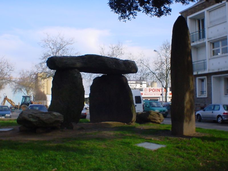 St Nazaire dolmen