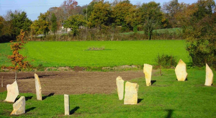 Click for full size image of L'Ancien Jardin D'un Druide Celtic (PID:85275) L'Ancien Jardin D'un Druide Celtic