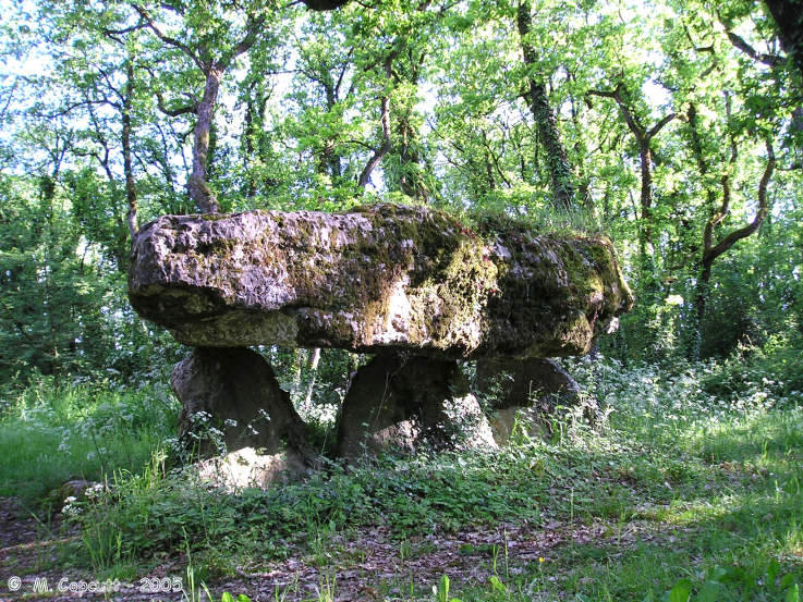 Dolmen de la Pierre-Pèze