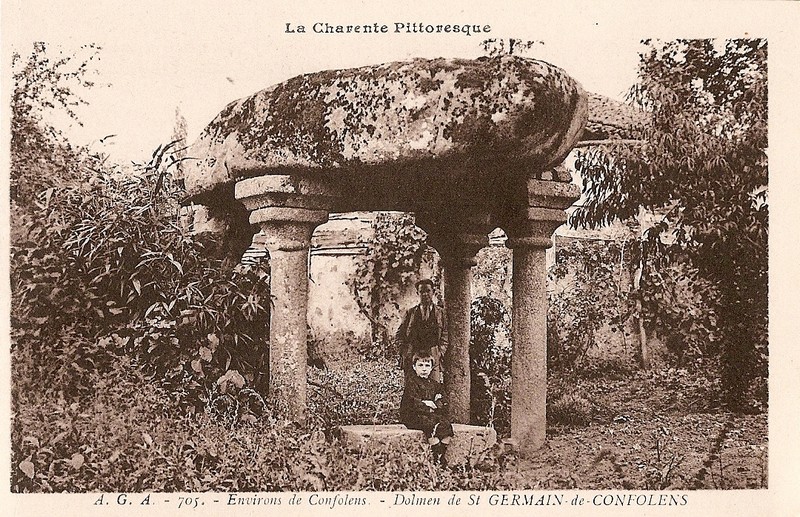 Click for full size image of Dolmen dit de la Madeleine (PID:61743) Dolmen dit de la Madeleine