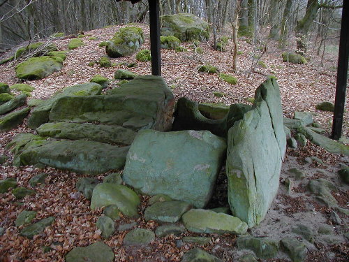 Click for full size image of Hartberg Steinkistengrab (PID:17752) Hartberg Steinkistengrab