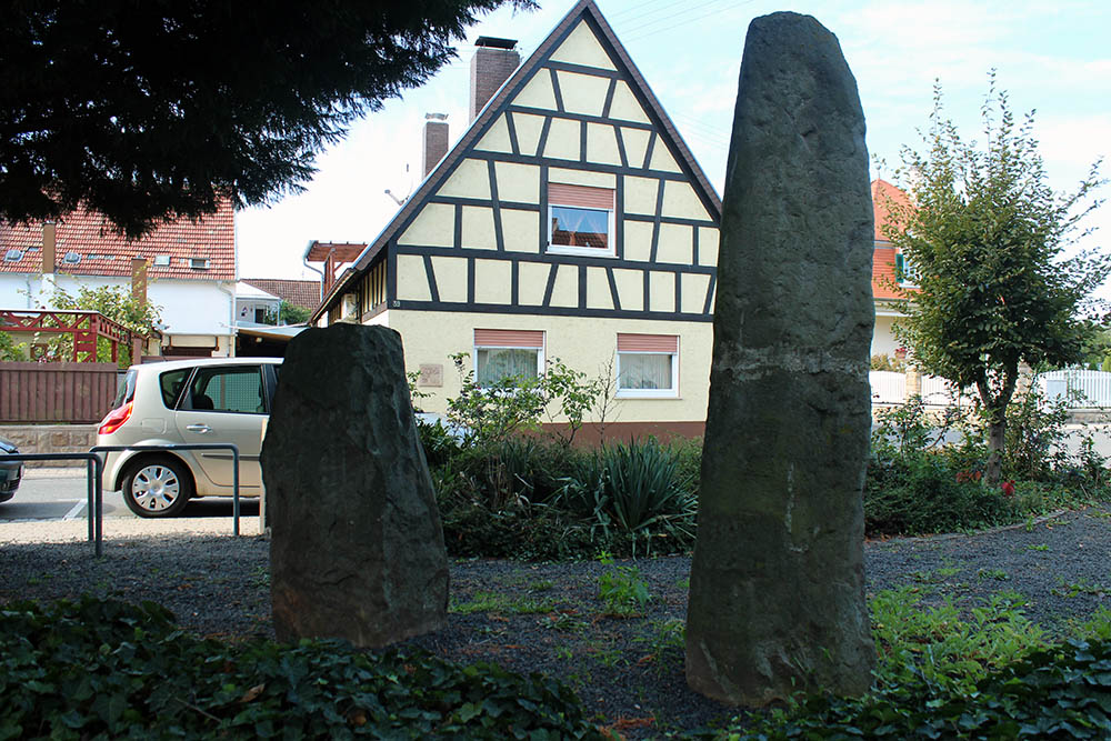 Click for full size image of Doppelstelen Lachen-Speyerdorf (PID:138777) Doppelstelen Lachen-Speyerdorf