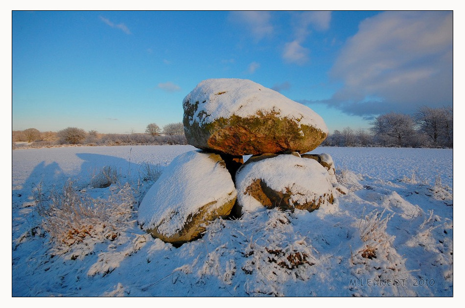 Loose Dolmen