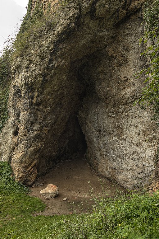 The southern crevice of the Ilsenhöhle.