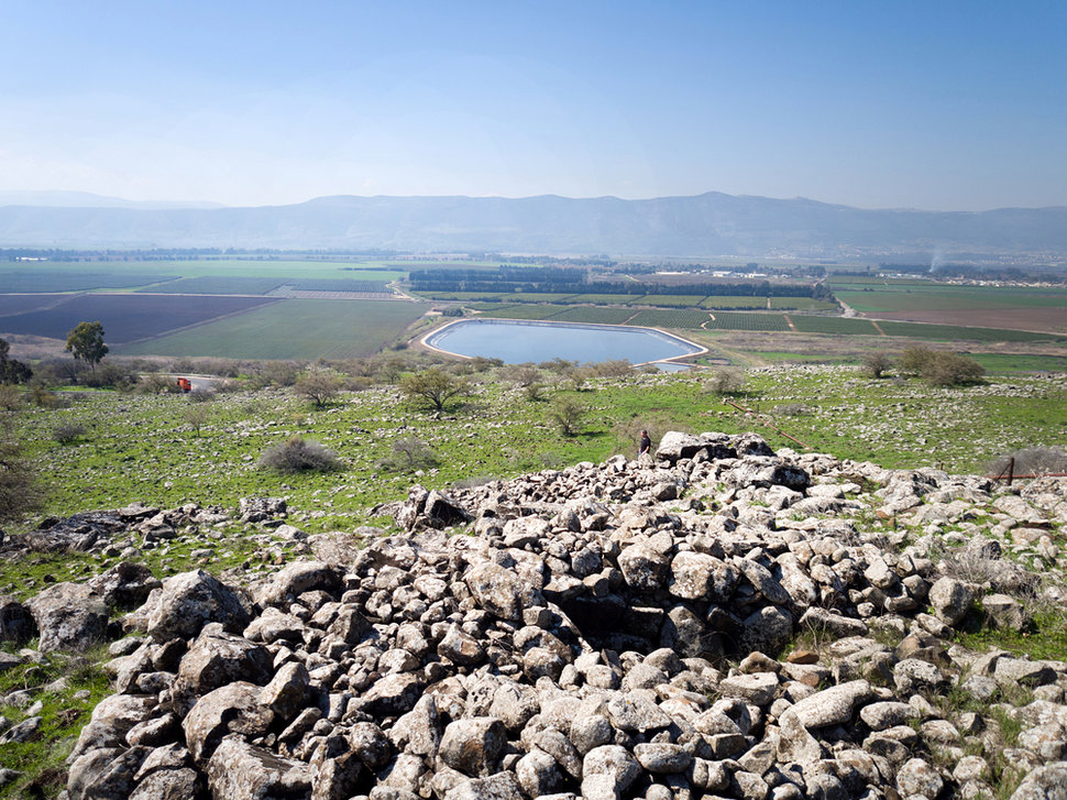 Click for full size image of Engraved dolmen near Kibbutz Shamir (PID:162720) Engraved dolmen near Kibbutz Shamir