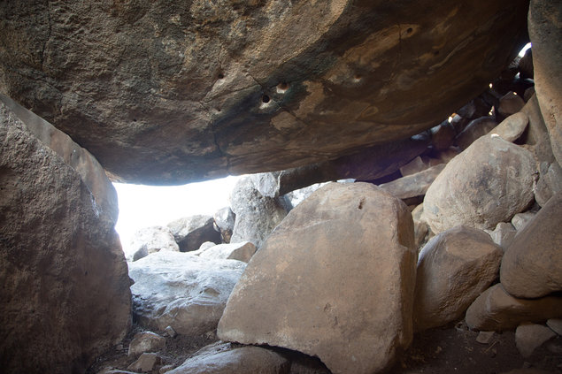 Engraved dolmen near Kibbutz Shamir 