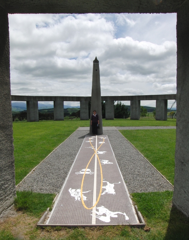Click for full size image of Stonehenge Aotearoa (PID:89874) Stonehenge Aotearoa