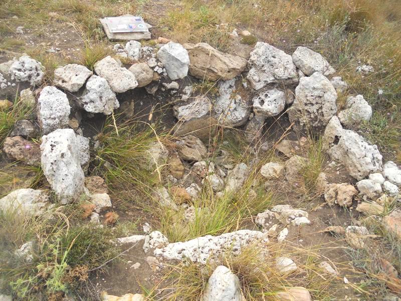 Click for full size image of La Brujula tumulus (PID:81598) La Brujula tumulus