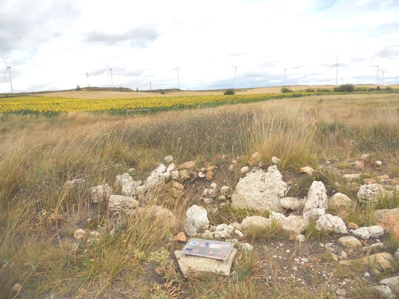 Click for full size image of La Brujula tumulus (PID:81599) La Brujula tumulus