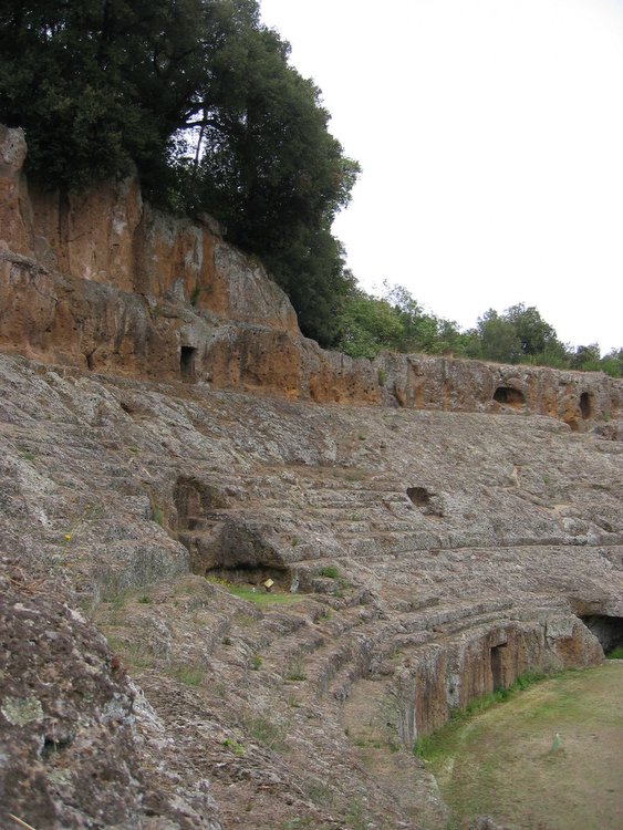 Click for full size image of Sutri amphitheatre (PID:63206) Sutri amphitheatre