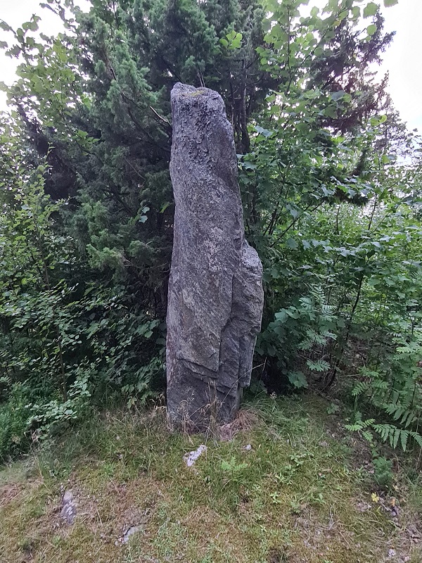 Click for full size image of Vigtil Standing Stone (PID:232774) Vigtil Standing Stone