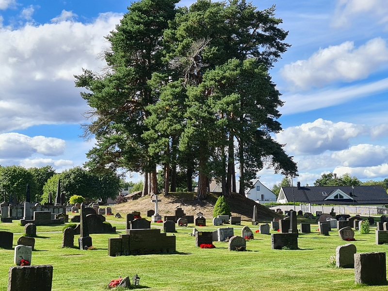 Click for full size image of Hofgaards Gate Hønefoss Kirke (PID:248999) Hofgaards Gate Hønefoss Kirke