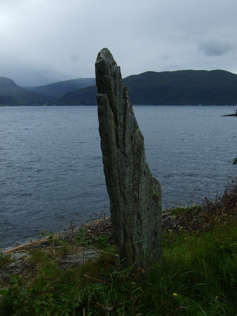 Larsnes Standing Stones