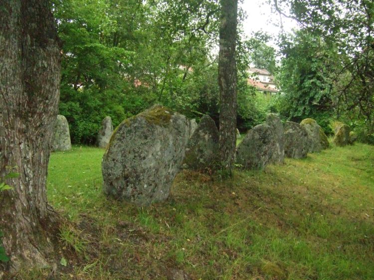 Click for full size image of Tingvoll Stone Setting (PID:52705) Tingvoll Stone Setting