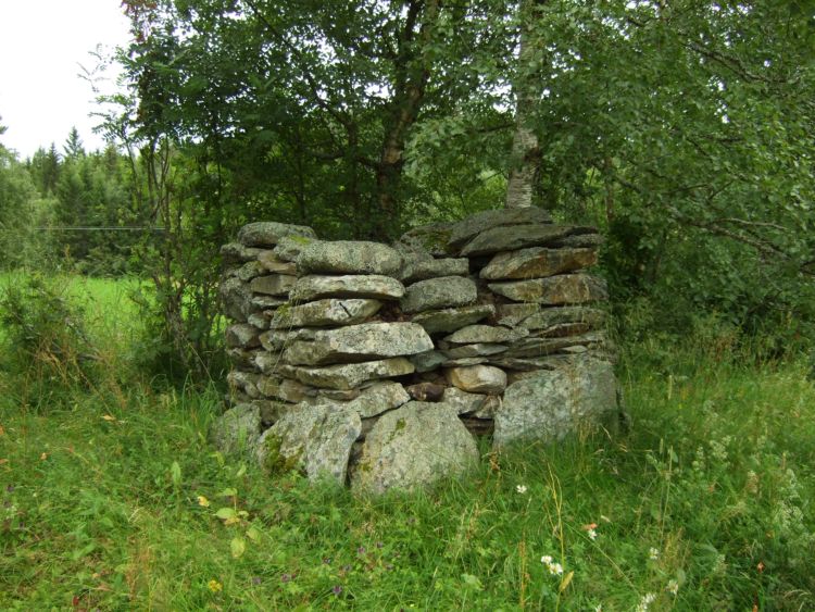Click for full size image of Vahaugen Cemetery (PID:52323) Vahaugen Cemetery