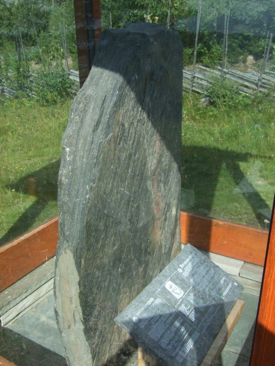 Click for full size image of Einangssteinen (PID:69432) Einangssteinen