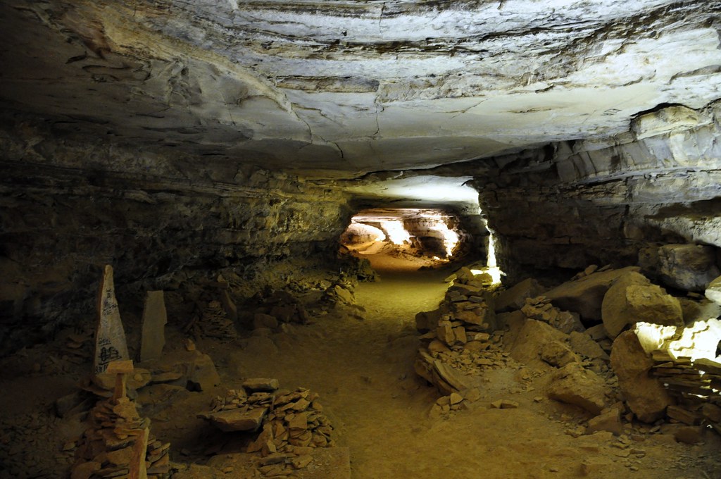 Click for full size image of Wyandotte Cave (PID:189872) Wyandotte Cave