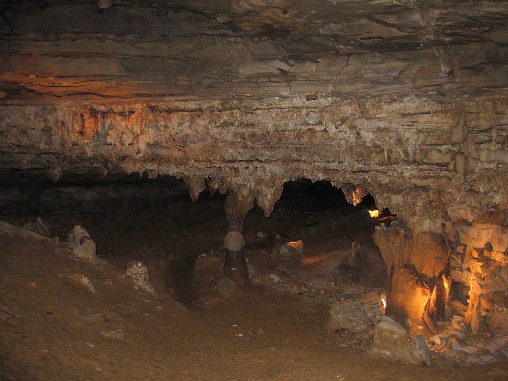 Click for full size image of Wyandotte Cave (PID:189873) Wyandotte Cave