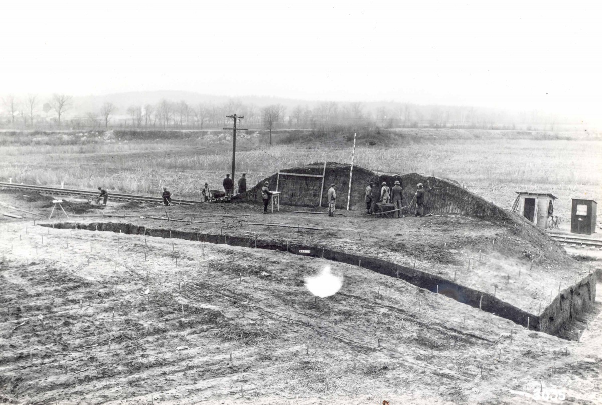 Click for full size image of Bessemer Mounds (PID:254474) Bessemer Mounds