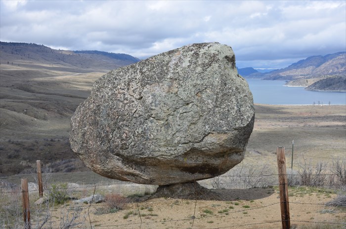 Click for full size image of Balance Rock Omak (PID:197766) Balance Rock Omak