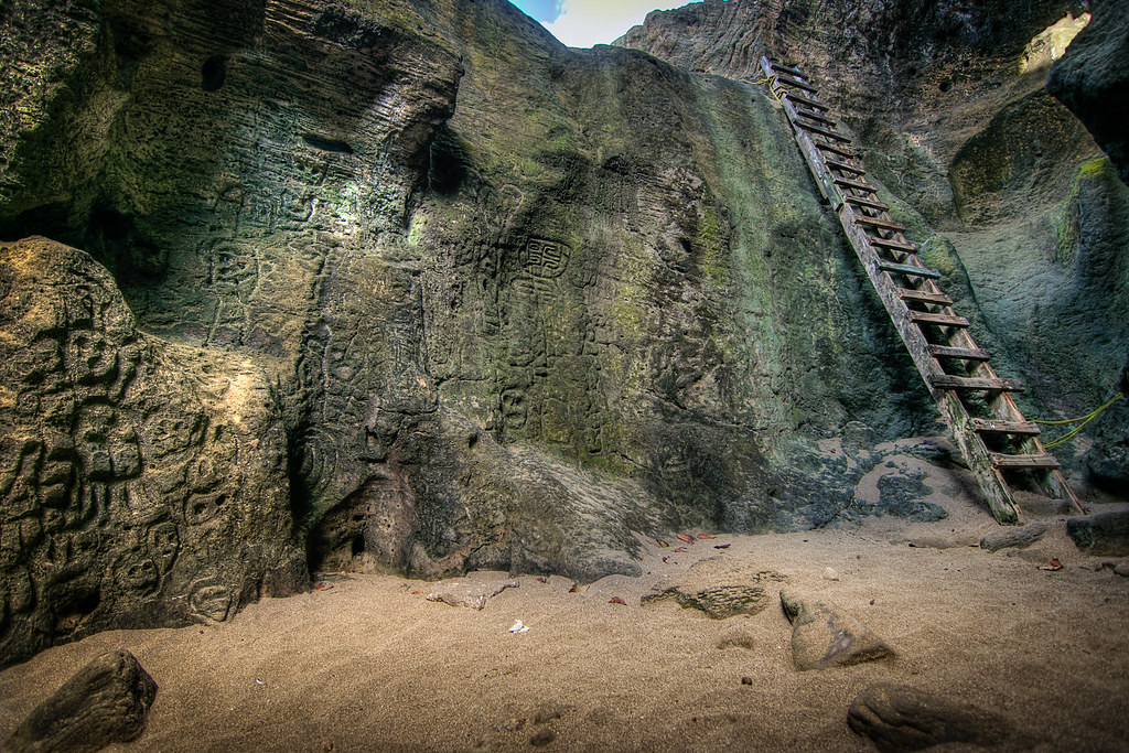 La Cueva del Indio (Puerto Rico)