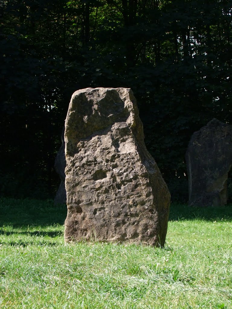 Blaschette Modern Stone Circle