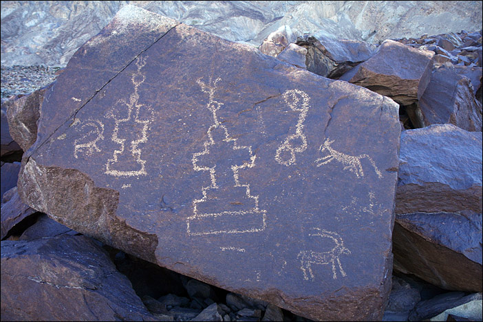 Click for full size image of Panamik Petroglyphs (PID:109622) Panamik Petroglyphs
