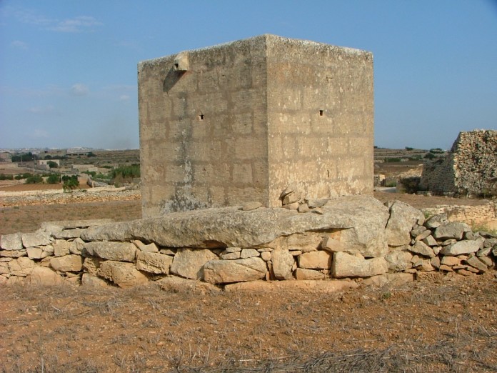 Click for full size image of Misrah is-Sinjura (PID:9986) Misrah is-Sinjura