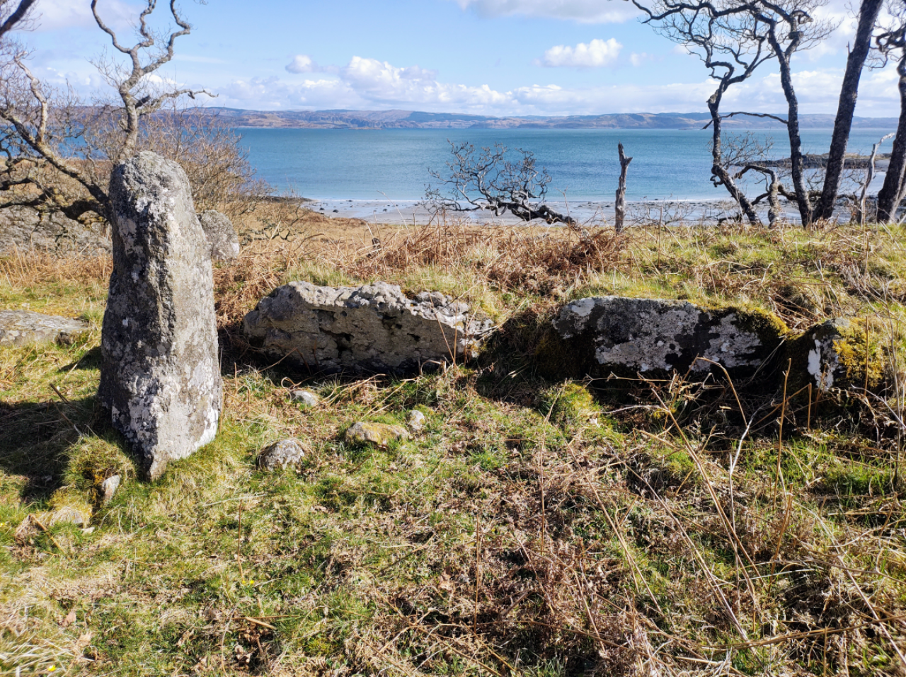 Click for full size image of Port Donain Chambered Cairn (PID:256402) Port Donain Chambered Cairn