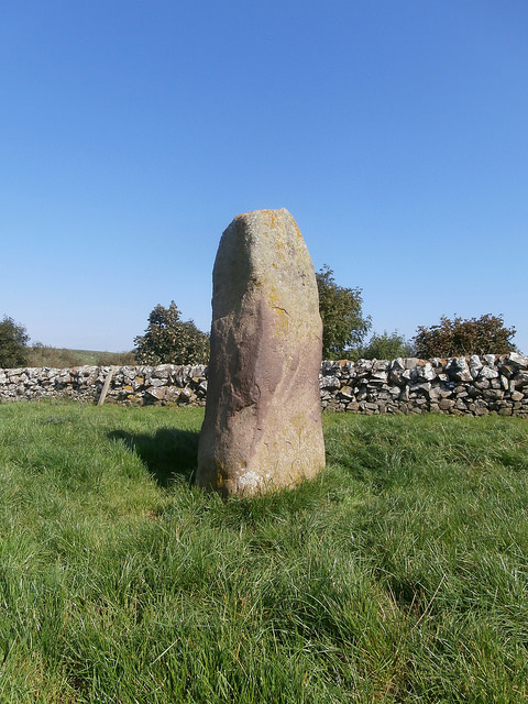 Cairnweil standing stone