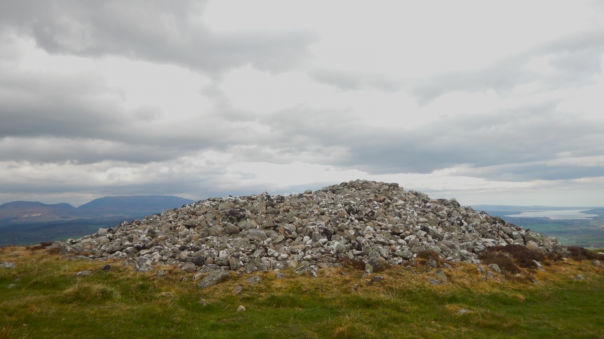 Cnoc Udais Cairn