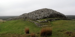 Grey Cairns of Camster : Long Cairn