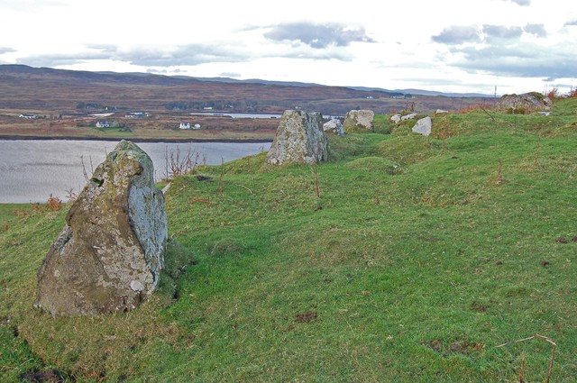 Standing stones below Dun Cruinn