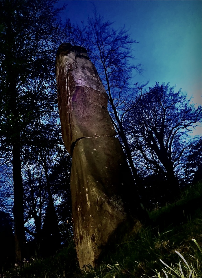 Click for full size image of Pathfoot Stone (PID:226668) Pathfoot Stone