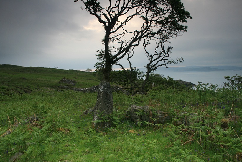 Click for full size image of Port Donain Chambered Cairn (PID:102211) Port Donain Chambered Cairn