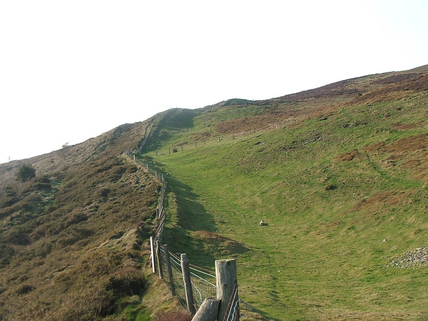 Click for full size image of Penycloddiau (PID:96882) Penycloddiau