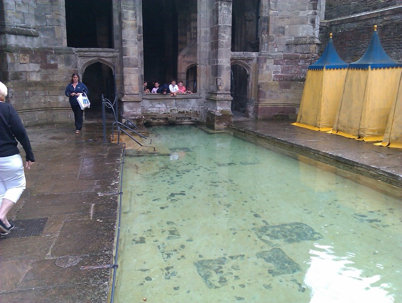 Click for full size image of St Winefrides Well (PID:87332) St Winefrides Well