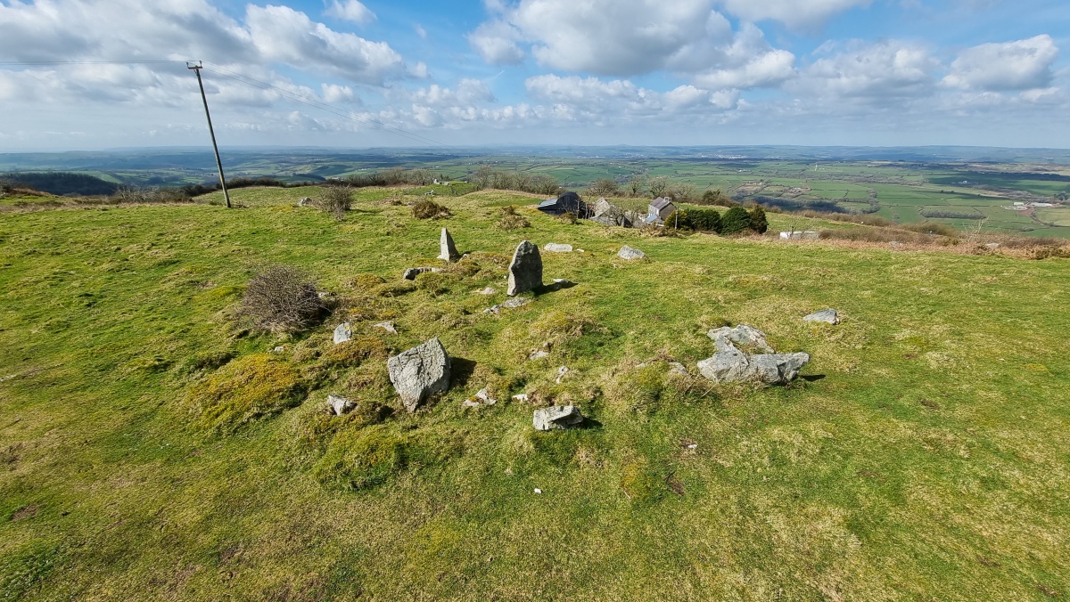 Mynydd Llanyynderyrn