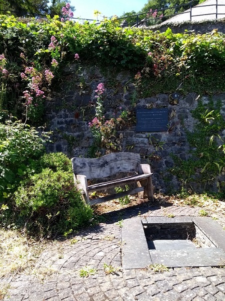 Click for full size image of St Michael's Church Well (PID:182975) St Michael's Church Well