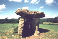 St. Lythans Burial Chamber - PID:571