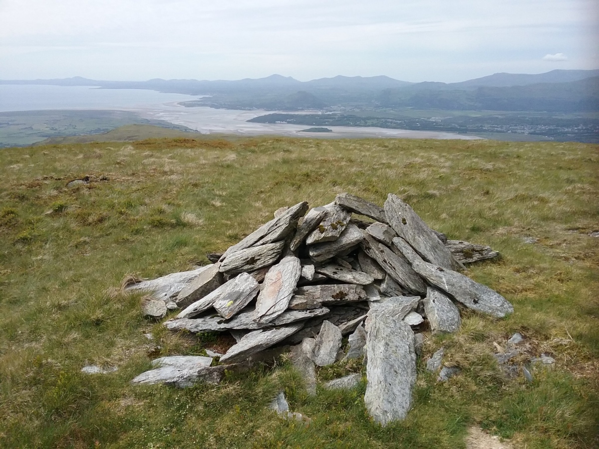 Click for full size image of Moel Ysgyfarnogod Cairn (PID:228241) Moel Ysgyfarnogod Cairn