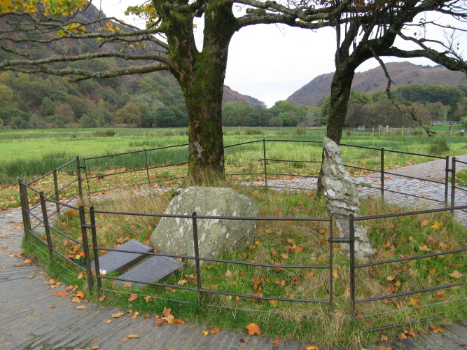 Click for full size image of Bedd Gelert (PID:52948) Bedd Gelert