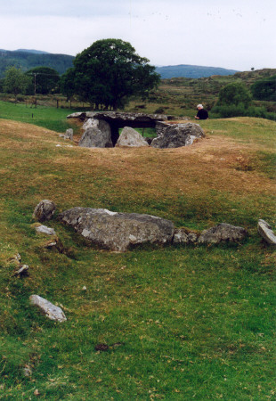 This is where I dowsed a symbolic (or actual) entrance to Capel Garmon's chambers during a ritual movement dowse. The present kerb is on the eastern side of the tomb between the 'horns' of the forecourt.  Perhaps this was just used for ceremonies, or was it an earlier entrance? The forecourt movements were very similar to other megalithic tombs, including Pentre Ifan and Cairn Holy I. (The lighter
