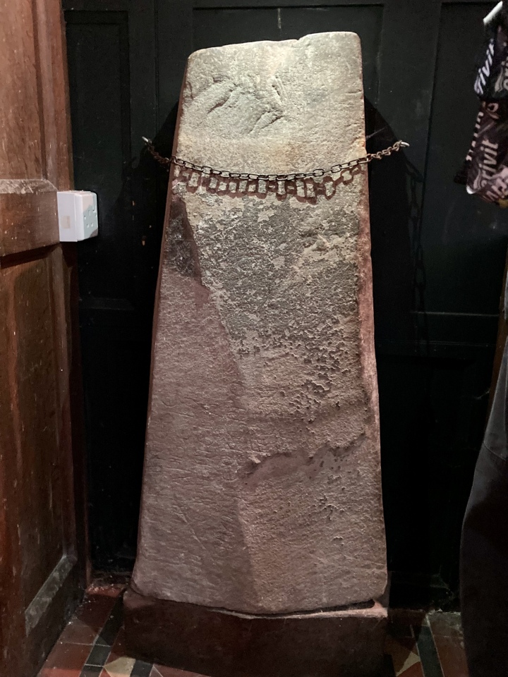 Kenric's Stone (Llanelltyd) (PID:258109) Kenric's Stone (Llanelltyd)
